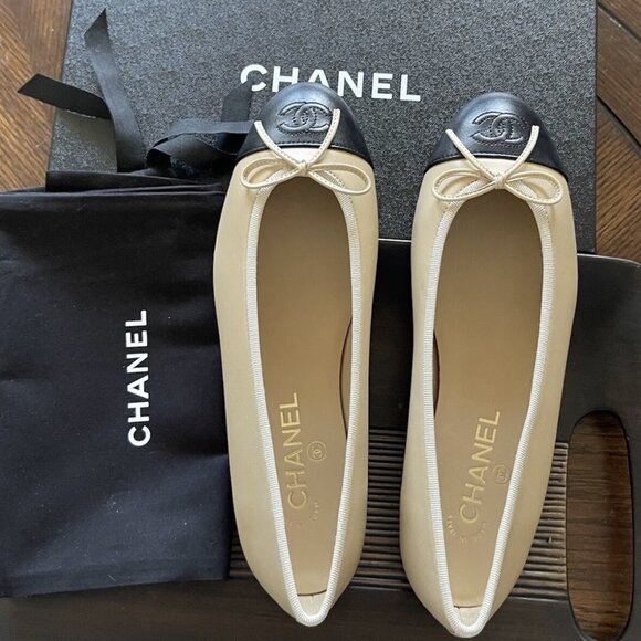 CHANEL Beige Lambskin Cap Toe Ballerina Flats - Picture 2 of 16